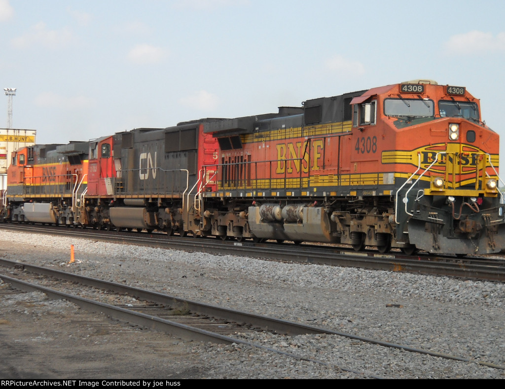 BNSF 4308 East